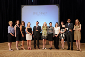 Коллектив Салона Студия Времени, президент компании Balmain Лука Моро, бренд-менеджер Balmain Азиза Коллектив Салона Студия Времени, президент компании Balmain Лука Моро, бренд-менеджер Balmain Азиза