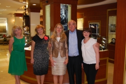 Президент Longines Вальтер фон Кенел и коллектив Студия времени